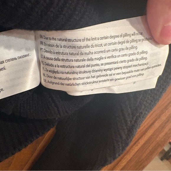 Varley $228 Daines Half-Zip Combination Knit Quilted Pullover Black S P2P 19-21” - Picture 14 of 16